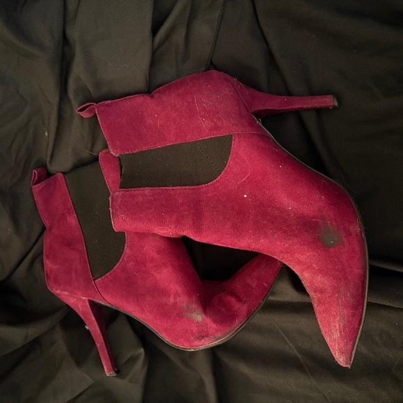 Guess Suede Booties- Poor Condition - Picture 1 of 7